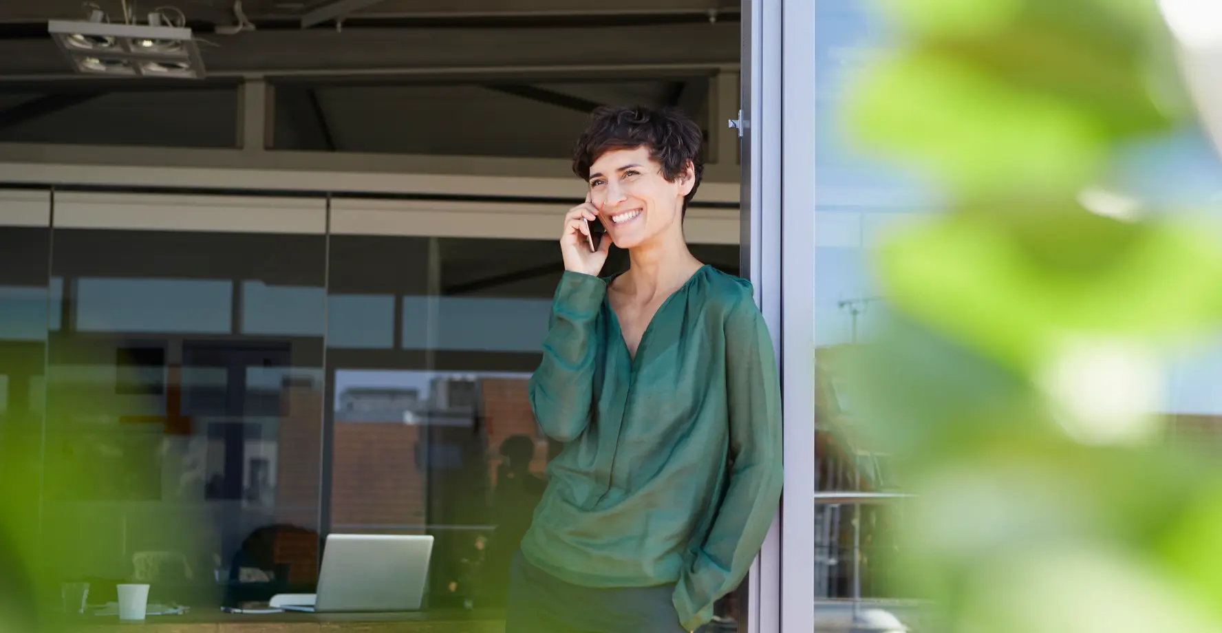 Eine Frau die ein Beratungsgespräch führt